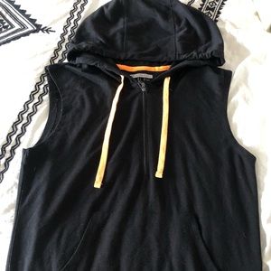 Barely worn Forever 21 sweater activewear vest Size small